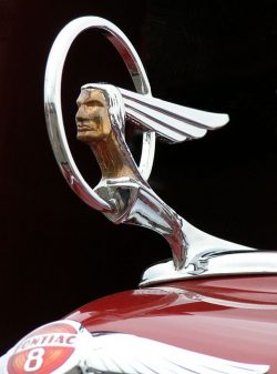 1934 Pontiac Chief hood ornament