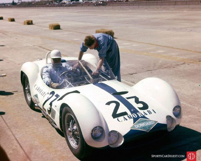 Stirling Moss sits in the Maserati Tipo 61 that will fail him at the start. (Photo: www.barcboys ...